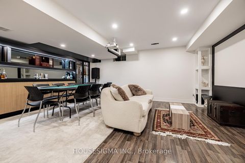 Photo 18 at 46 Vedette Way, Vellore Village, Vaughan