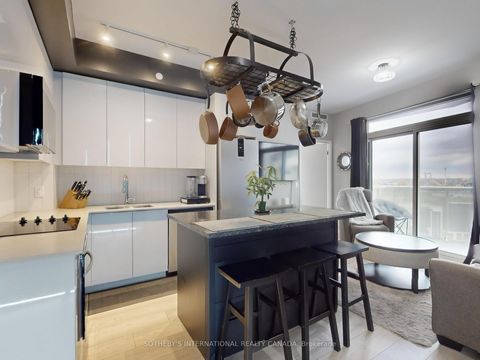 Photo 8 at 1313 - 10 Abeja Street, Concord, Vaughan