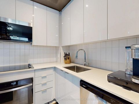 Photo 11 at 1313 - 10 Abeja Street, Concord, Vaughan