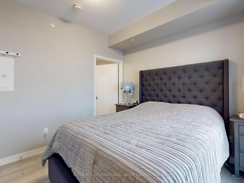 Photo 25 at 1313 - 10 Abeja Street, Concord, Vaughan