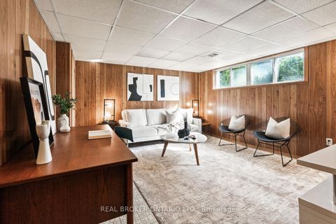 Photo 20 at 29 Veery Place, Don Mills, Toronto