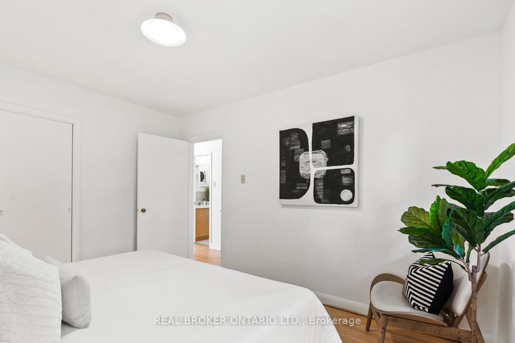 Photo 13 at 29 Veery Place, Don Mills, Toronto Photo 13 at 29 Veery Place, Don Mills, Toronto