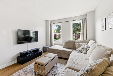 Photo 8 at 16 Orchard Park Drive, Bowmanville, Clarington