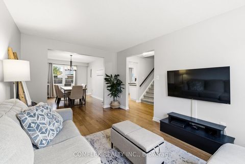 Photo 9 at 16 Orchard Park Drive, Bowmanville, Clarington