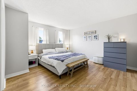 Photo 25 at 16 Orchard Park Drive, Bowmanville, Clarington