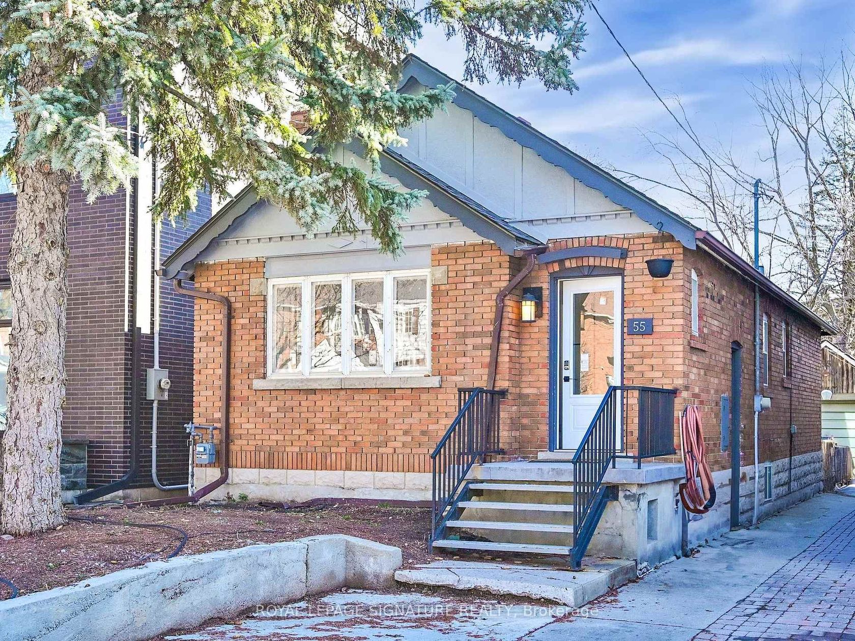 Photo 2 at 55 Banff Road, Mount Pleasant East, Toronto Photo 2 at 55 Banff Road, Mount Pleasant East, Toronto