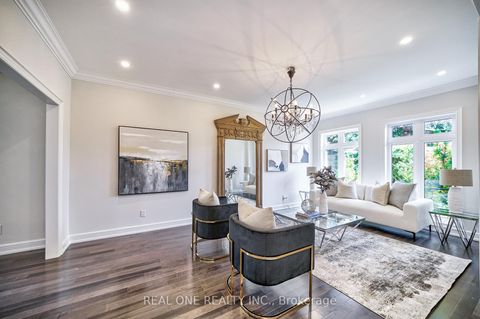 Photo 4 at 26 Clarendon Drive, Bayview Hill, Richmond Hill