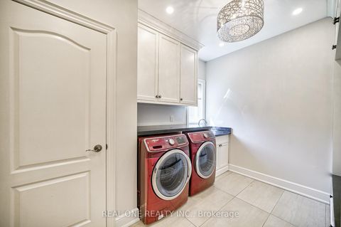 Photo 18 at 26 Clarendon Drive, Bayview Hill, Richmond Hill