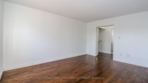 Photo 18 at 194 Kozlov Street, West Bayfield, Barrie