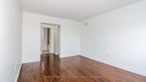 Photo 19 at 194 Kozlov Street, West Bayfield, Barrie