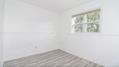 Photo 27 at 194 Kozlov Street, West Bayfield, Barrie