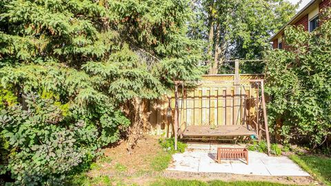 Photo 42 at 194 Kozlov Street, West Bayfield, Barrie Photo 42 at 194 Kozlov Street, West Bayfield, Barrie