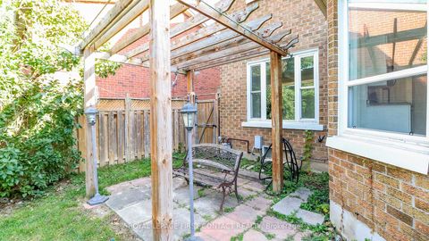 Photo 44 at 194 Kozlov Street, West Bayfield, Barrie Photo 44 at 194 Kozlov Street, West Bayfield, Barrie