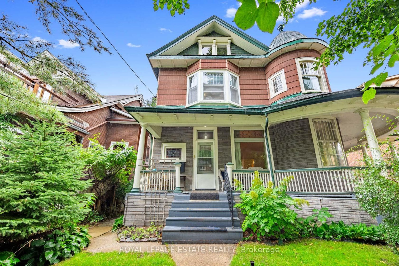 Photo 3 at 55 Leuty Avenue, The Beaches, Toronto Photo 3 at 55 Leuty Avenue, The Beaches, Toronto