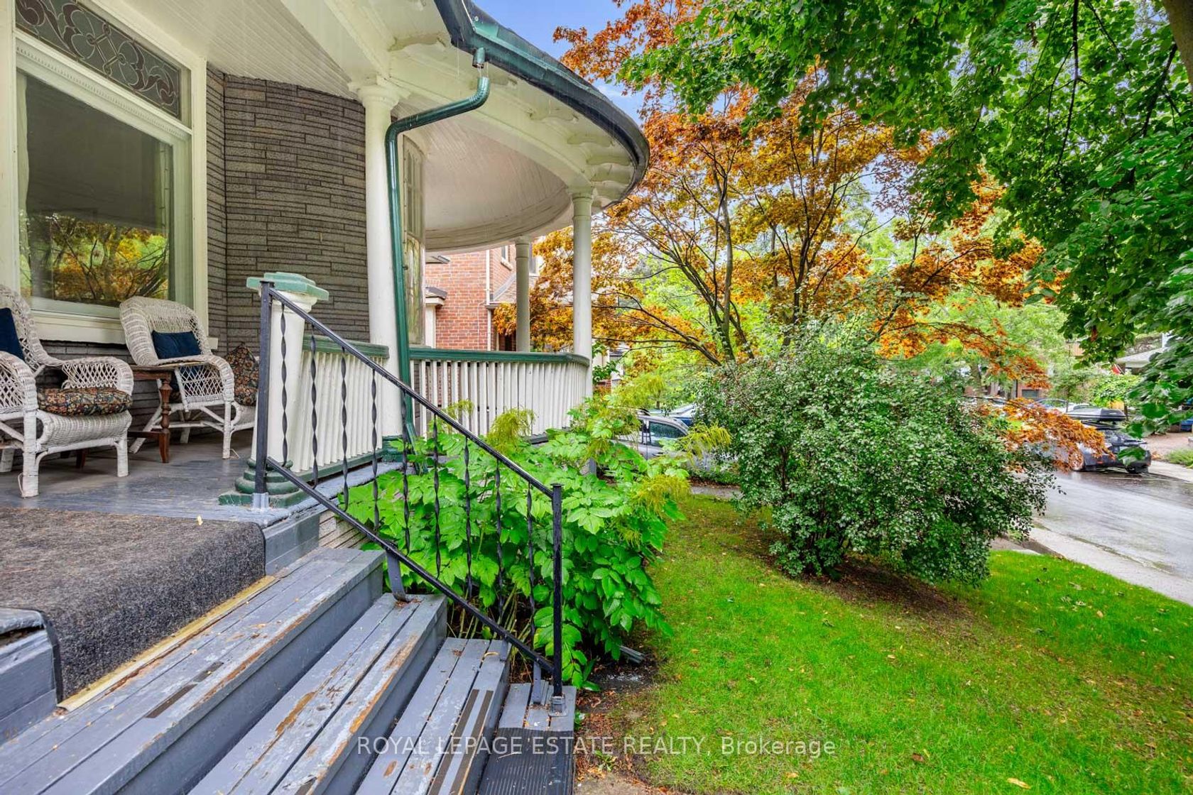 Photo 4 at 55 Leuty Avenue, The Beaches, Toronto Photo 4 at 55 Leuty Avenue, The Beaches, Toronto