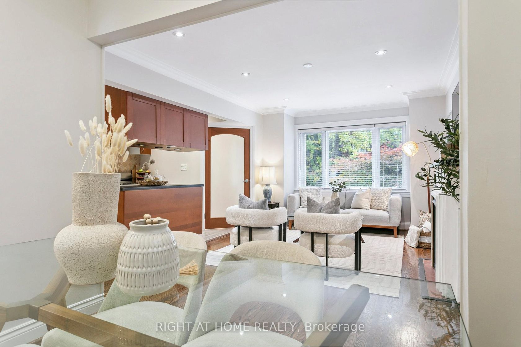 Photo 8 at 3 Roseneath Gardens, Oakwood Village, Toronto Photo 8 at 3 Roseneath Gardens, Oakwood Village, Toronto