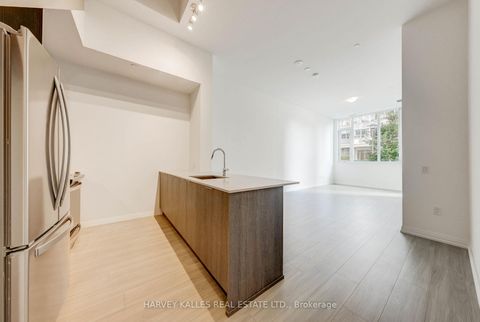 Photo 10 at TH104 - 25 Holly Street, Mount Pleasant West, Toronto