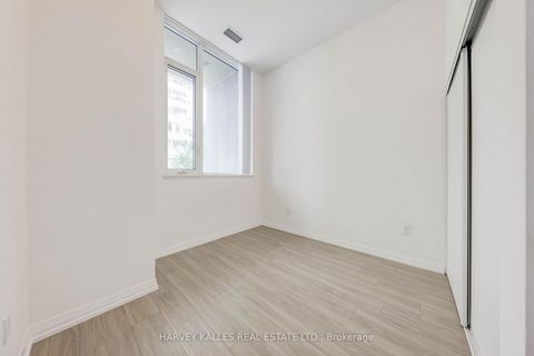 Photo 11 at TH104 - 25 Holly Street, Mount Pleasant West, Toronto