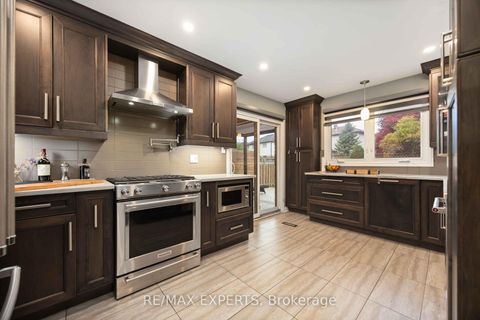 Photo 7 at 93 Stiver Drive, London, Newmarket