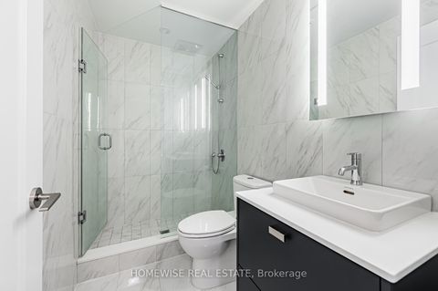 Photo 13 at 1012 - 470 Front Street W, Waterfront Communities C1, Toronto