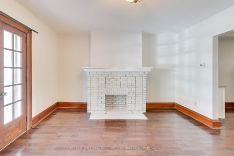 Photo 4 at 39 Eastwood Road, Woodbine Corridor, Toronto