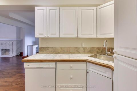 Photo 10 at 39 Eastwood Road, Woodbine Corridor, Toronto