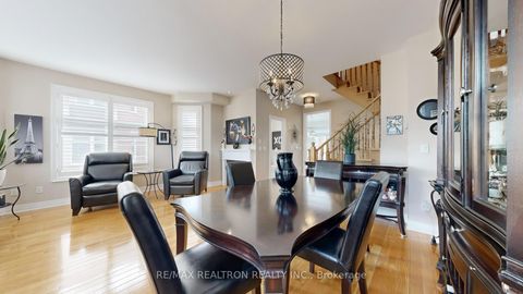 Photo 11 at 85 Vittorio De Luca Drive, East Woodbridge, Vaughan