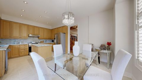 Photo 23 at 85 Vittorio De Luca Drive, East Woodbridge, Vaughan