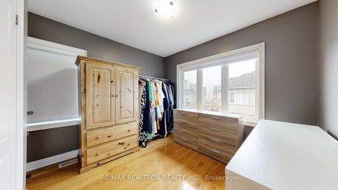 Photo 34 at 85 Vittorio De Luca Drive, East Woodbridge, Vaughan