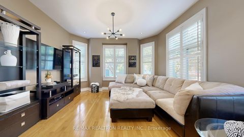 Photo 37 at 85 Vittorio De Luca Drive, East Woodbridge, Vaughan