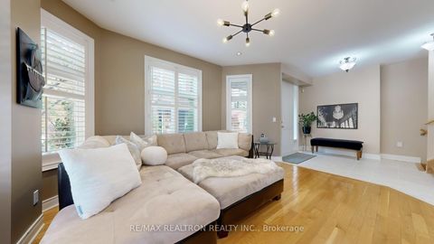 Photo 39 at 85 Vittorio De Luca Drive, East Woodbridge, Vaughan