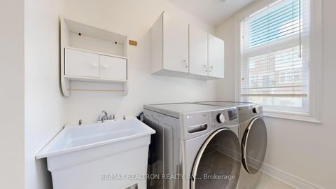 Photo 42 at 85 Vittorio De Luca Drive, East Woodbridge, Vaughan