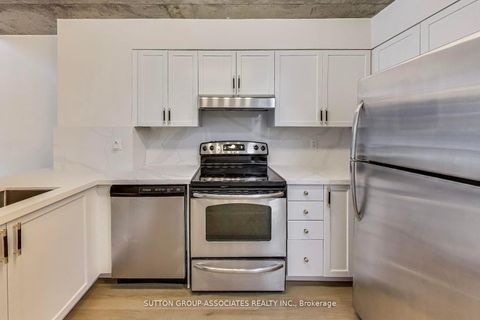 Photo 6 at 213 - 1029 King Street W, Niagara, Toronto