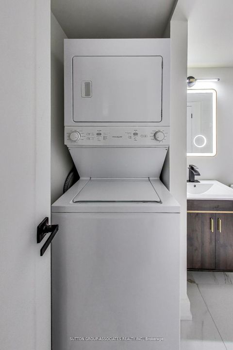 Photo 17 at 213 - 1029 King Street W, Niagara, Toronto