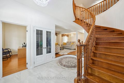 Photo 9 at 126 Josephine Road W, Vellore Village, Vaughan