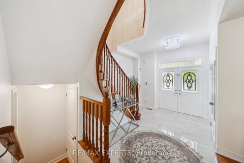 Photo 10 at 126 Josephine Road W, Vellore Village, Vaughan