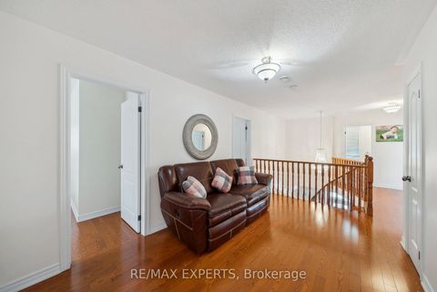 Photo 12 at 126 Josephine Road W, Vellore Village, Vaughan