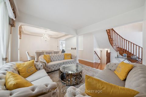 Photo 16 at 126 Josephine Road W, Vellore Village, Vaughan