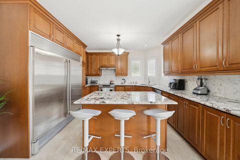 Photo 20 at 126 Josephine Road W, Vellore Village, Vaughan