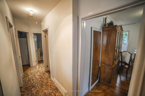 Photo 14 at 11 Chestnut Hills Crescent, Humber Valley, Toronto Photo 14 at 11 Chestnut Hills Crescent, Humber Valley, Toronto
