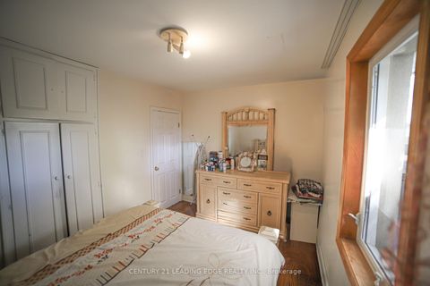 Photo 16 at 11 Chestnut Hills Crescent, Humber Valley, Toronto