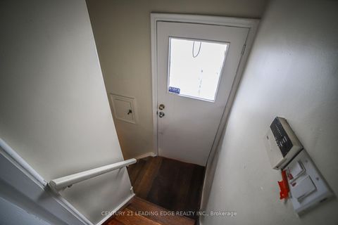 Photo 25 at 11 Chestnut Hills Crescent, Humber Valley, Toronto