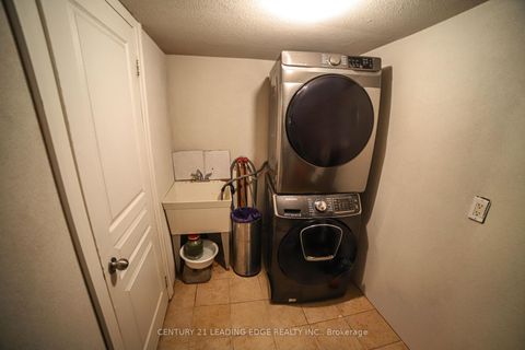 Photo 27 at 11 Chestnut Hills Crescent, Humber Valley, Toronto