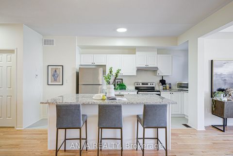 Photo 16 at 105 Ness Drive, Rural Richmond Hill, Richmond Hill