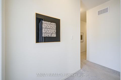 Photo 32 at 105 Ness Drive, Rural Richmond Hill, Richmond Hill