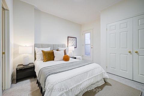 Photo 34 at 105 Ness Drive, Rural Richmond Hill, Richmond Hill