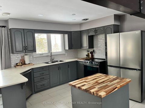 Photo 1 at 595 Big Bay Point Road E, Bayshore, Barrie