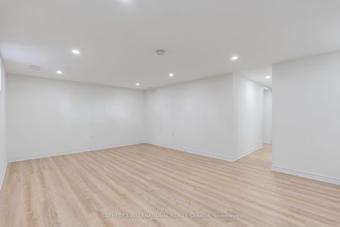 Photo 28 at 38 Vauxhall Drive, Dorset Park, Toronto
