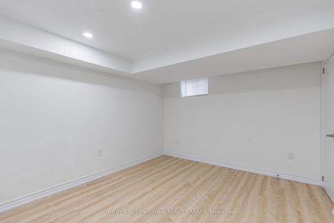 Photo 29 at 38 Vauxhall Drive, Dorset Park, Toronto