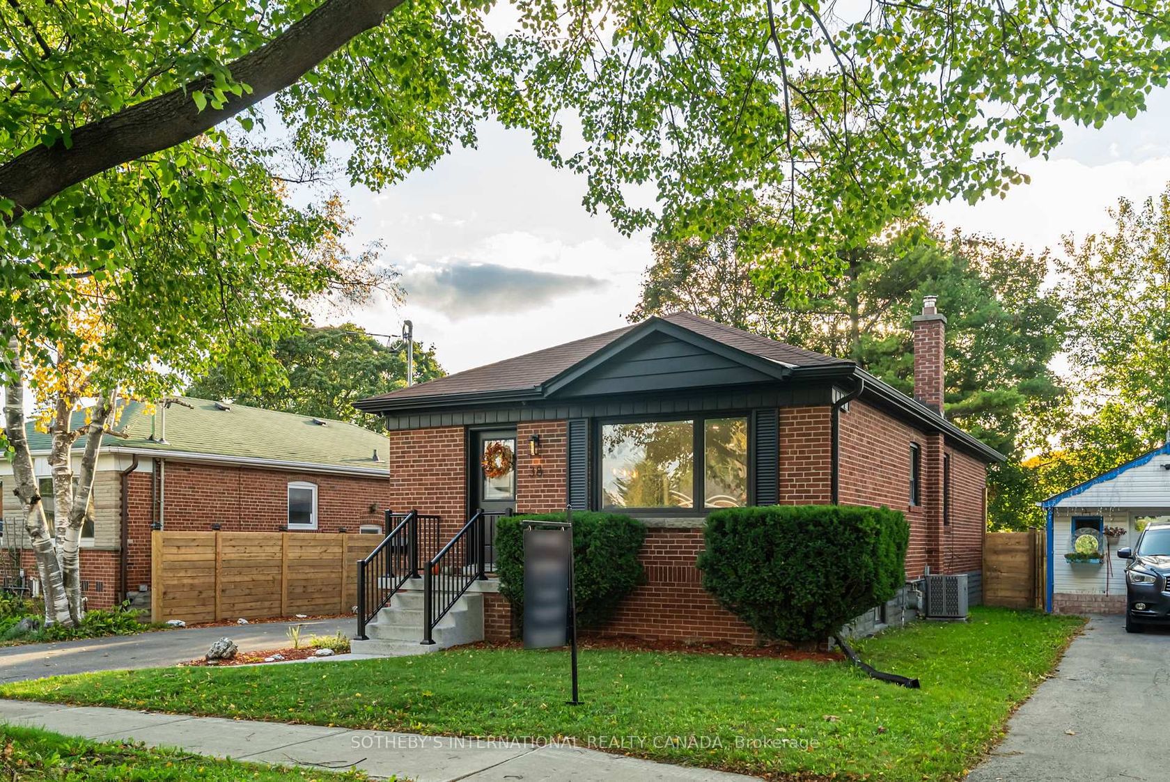 Photo 1 at 38 Vauxhall Drive, Dorset Park, Toronto Photo 1 at 38 Vauxhall Drive, Dorset Park, Toronto